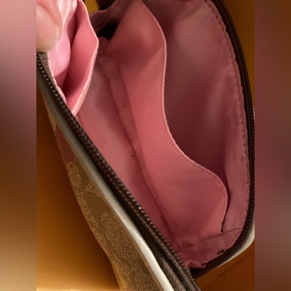 Coach Vintage Makeup Case - Picture 2 of 2